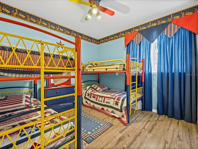 a view of an outdoor space