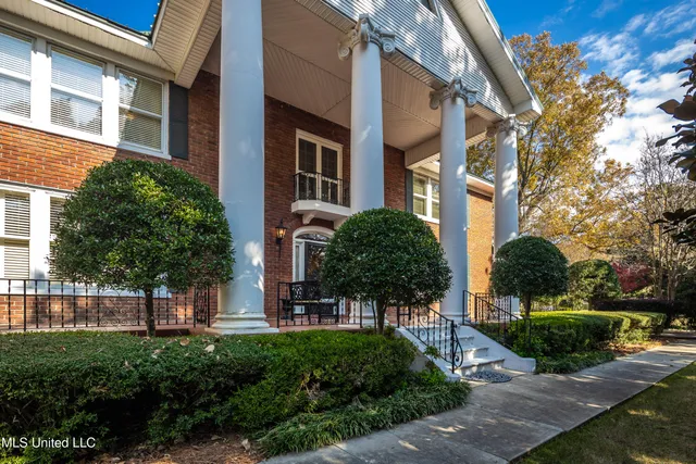 $1,250,000 | 8000 Austin Road, Lake Cormorant, MS 38641