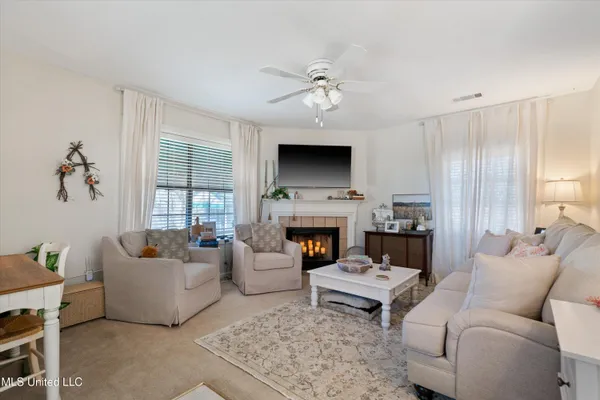 $1,250,000 | 8000 Austin Road, Lake Cormorant, MS 38641