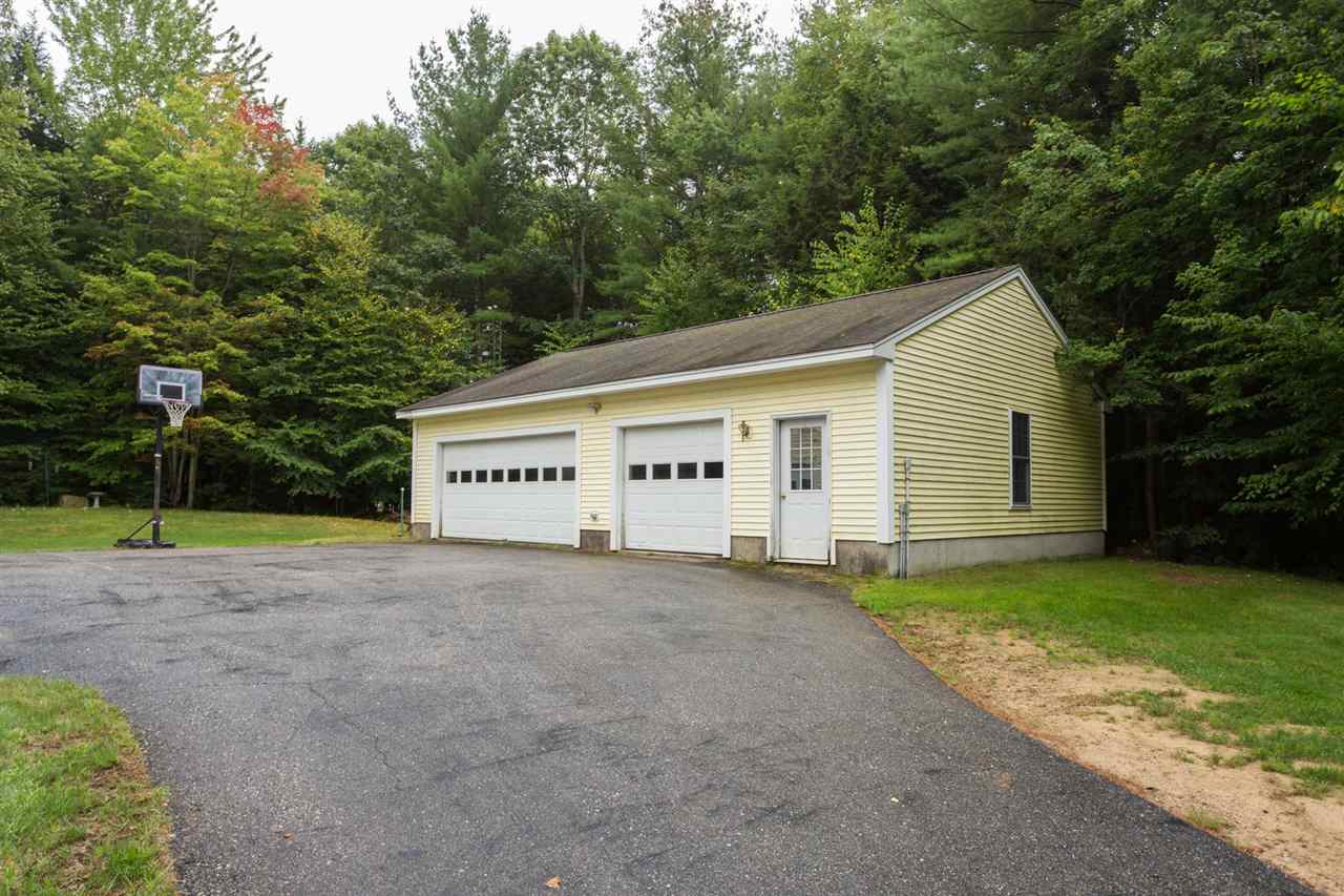 20 Blake Road Raymond, NH 03077 - Photo 3 of 35