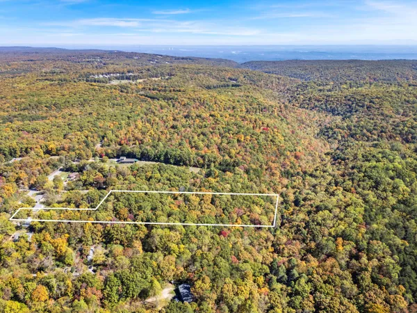 $215,000 | 2424 Corral Road, Signal Mountain, TN 37377