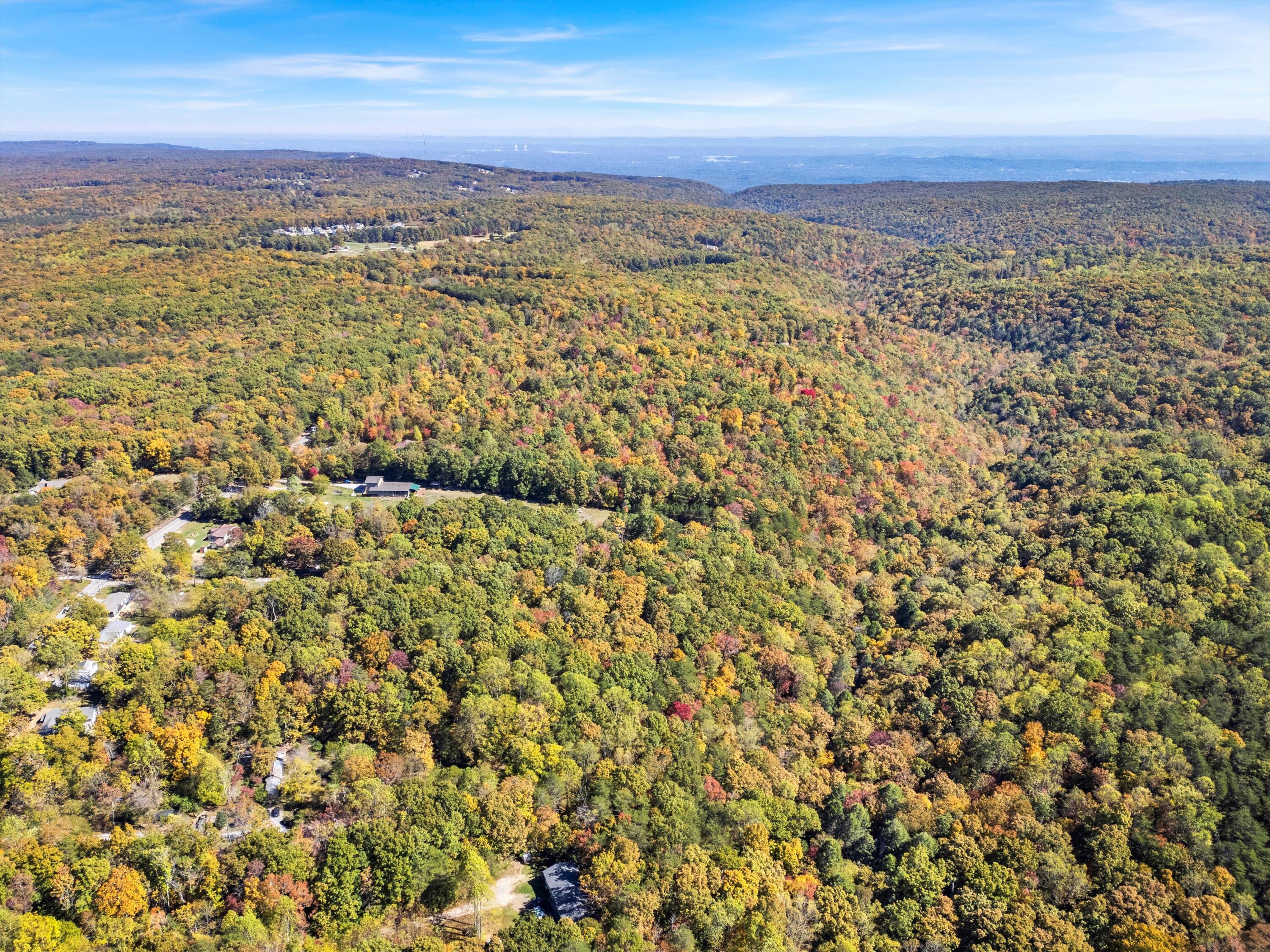 2424 Corral Road Signal Mountain, TN 37377 - Photo 24 of 28 16-DJI_0552