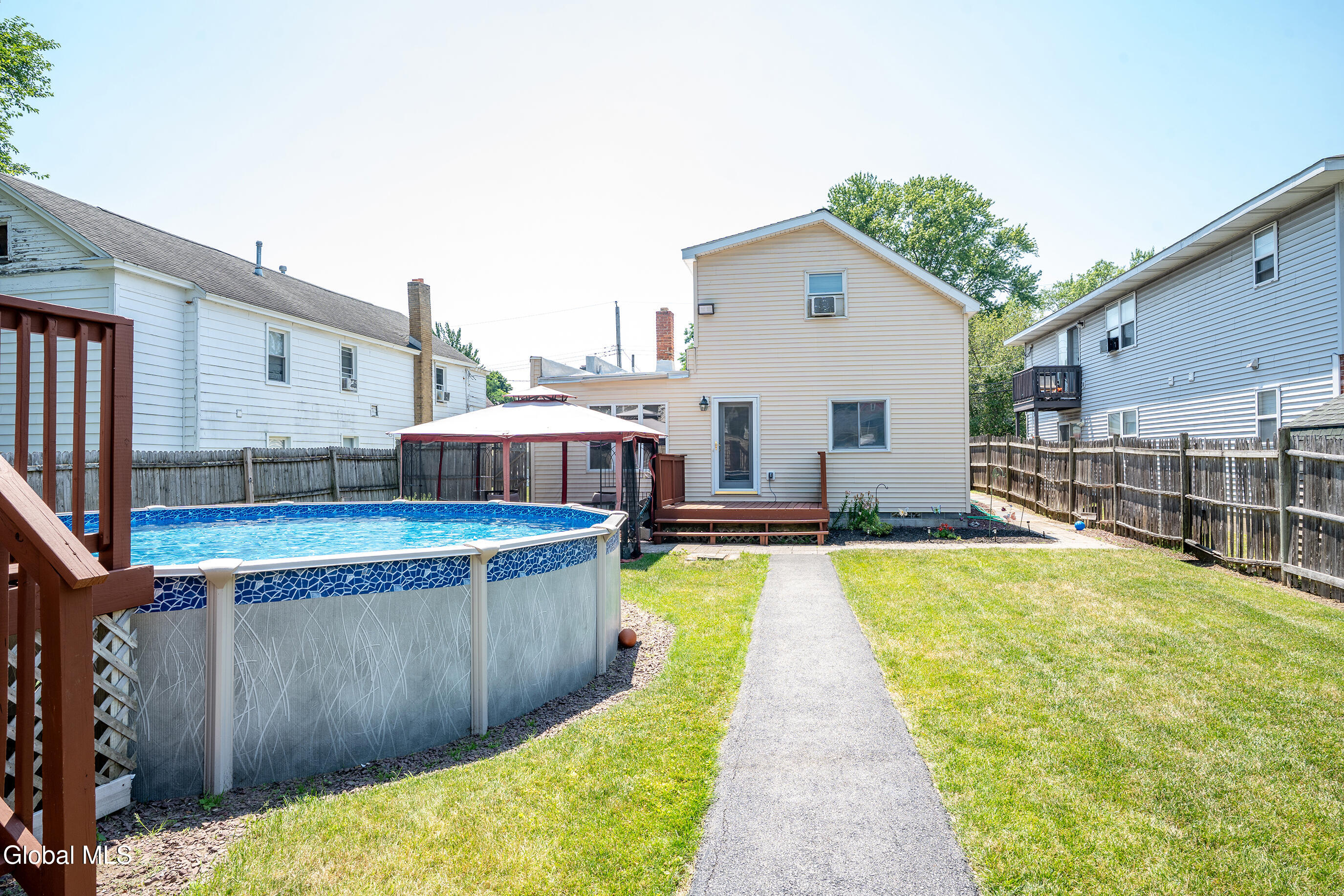 809 Thompson Street Schenectady, NY 12306 - Photo 33 of 37 012-809-Thompson-St-Schenectady-NY-12306