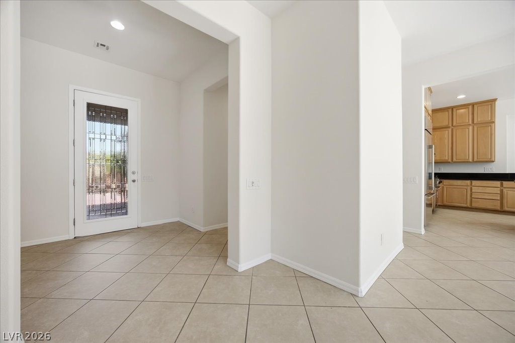 2765 Struan Avenue Henderson, NV 89044 - Photo 11 of 65 Foyer