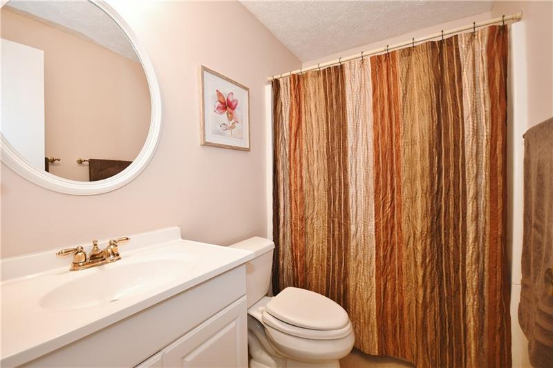 1106 Old Farm Road Lawrence, PA 15055 - Photo 16 of 21 Gallery Image 16