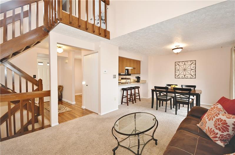 1106 Old Farm Road Lawrence, PA 15055 - Photo 4 of 21 Gallery Image 4