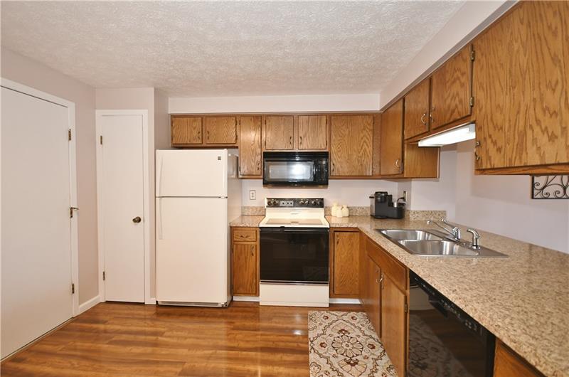 1106 Old Farm Road Lawrence, PA 15055 - Photo 9 of 21 Gallery Image 9