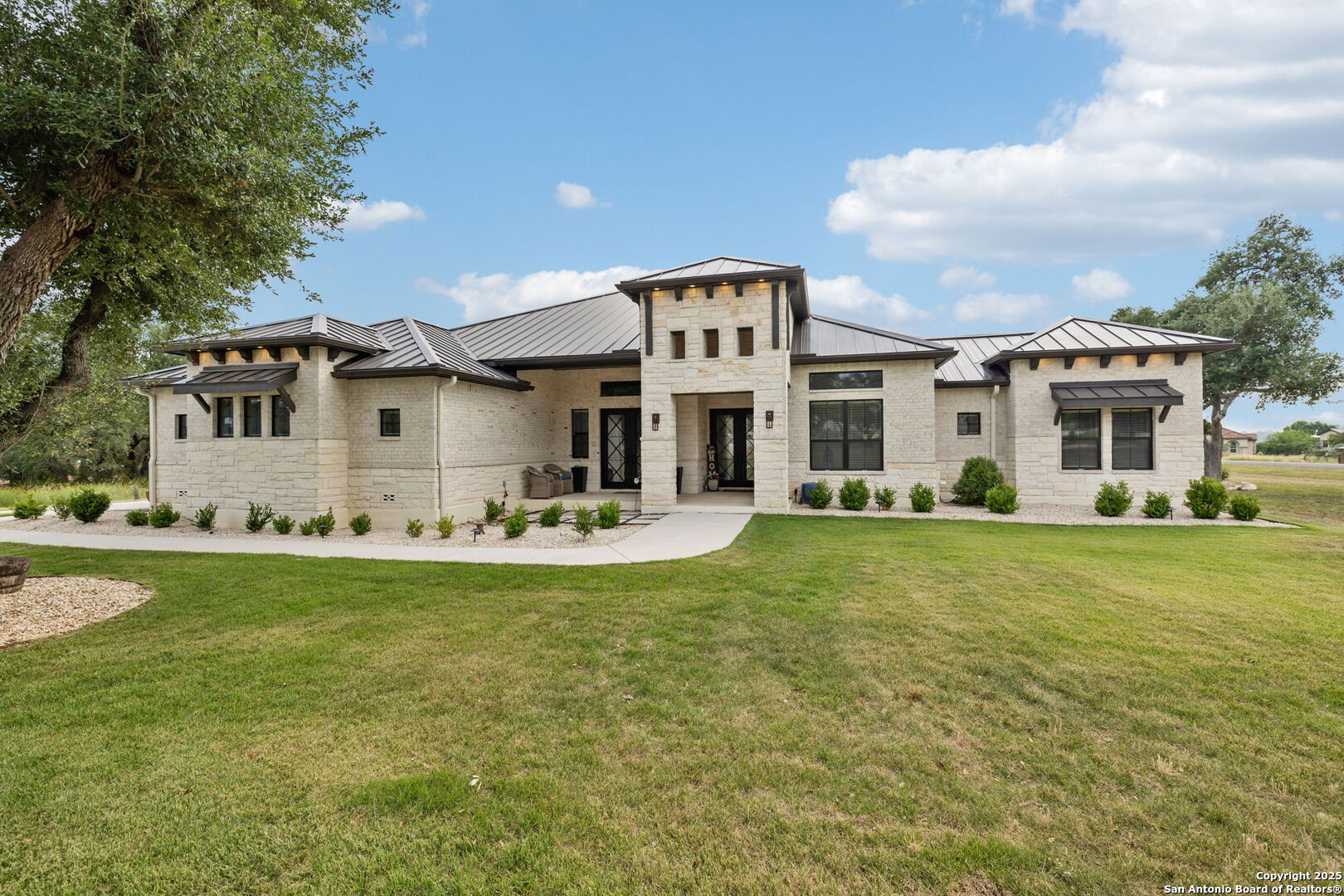 406 Arthur Court Spring Branch, TX 78070 - Photo 1 of 44