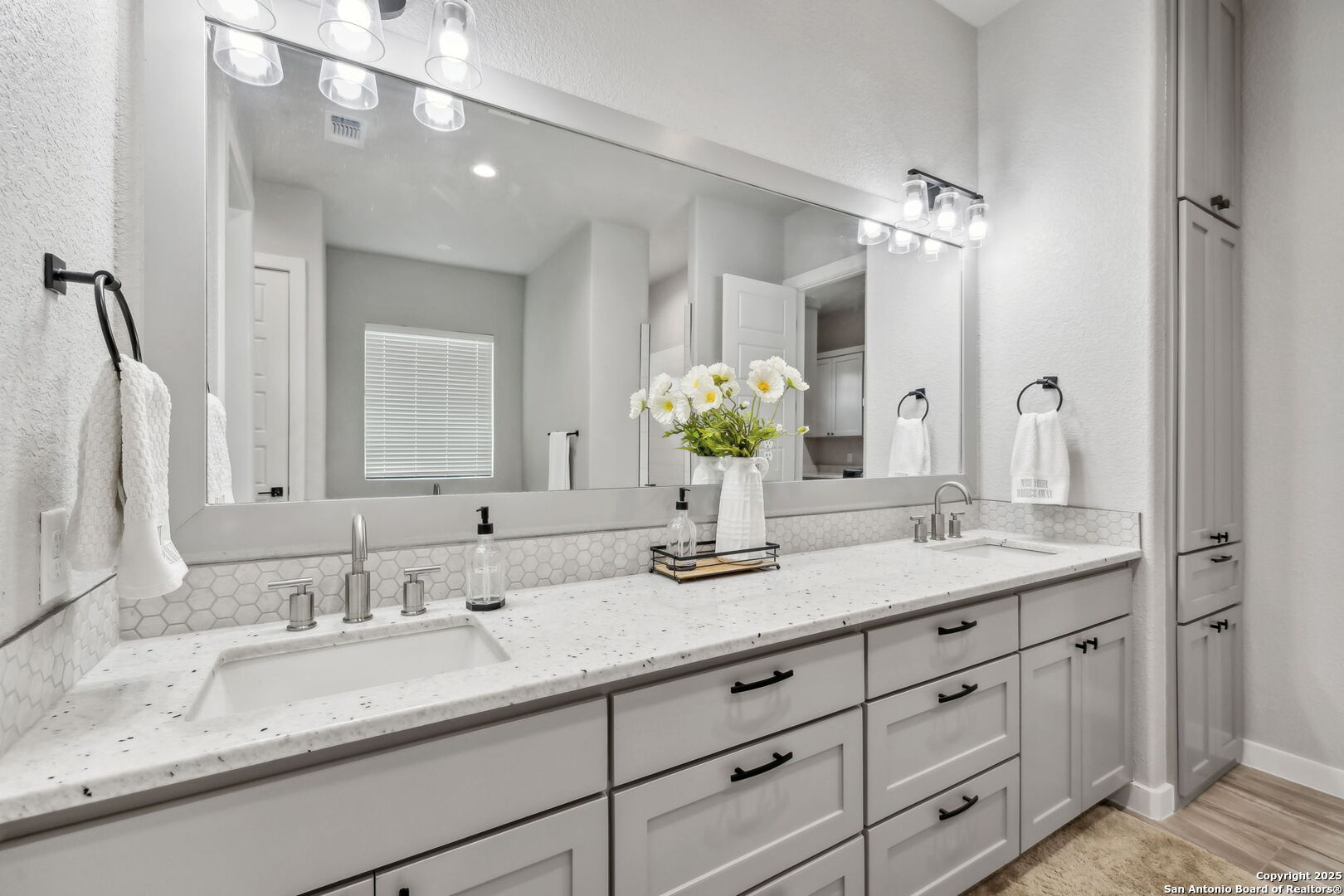 406 Arthur Court Spring Branch, TX 78070 - Photo 21 of 44