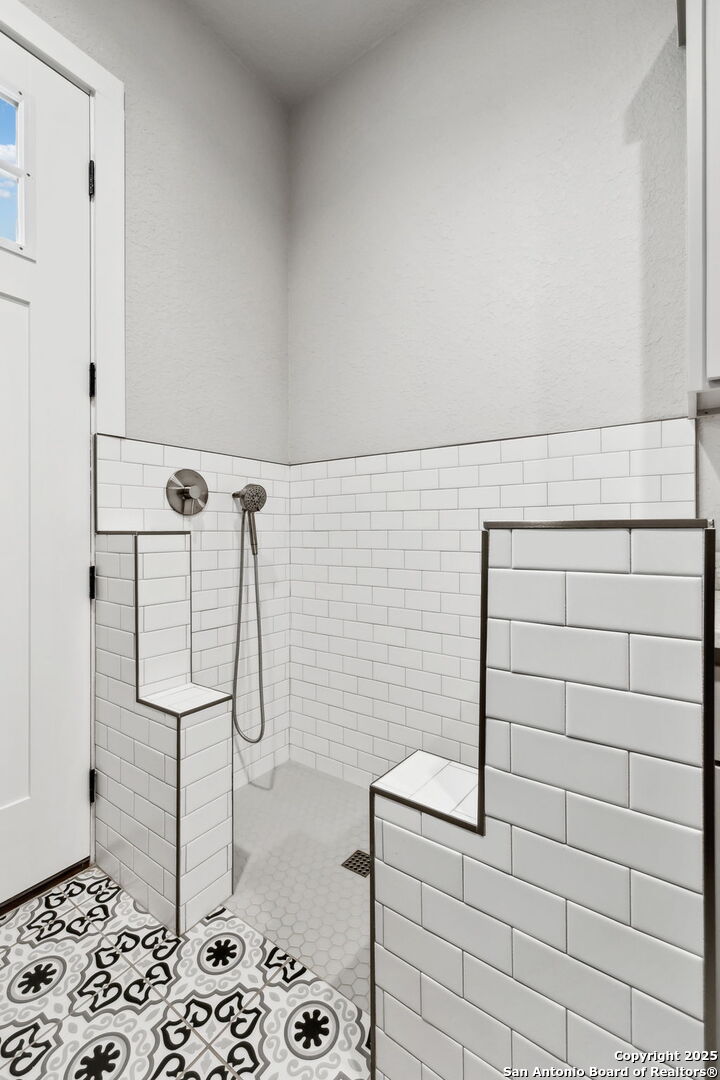 406 Arthur Court Spring Branch, TX 78070 - Photo 26 of 44