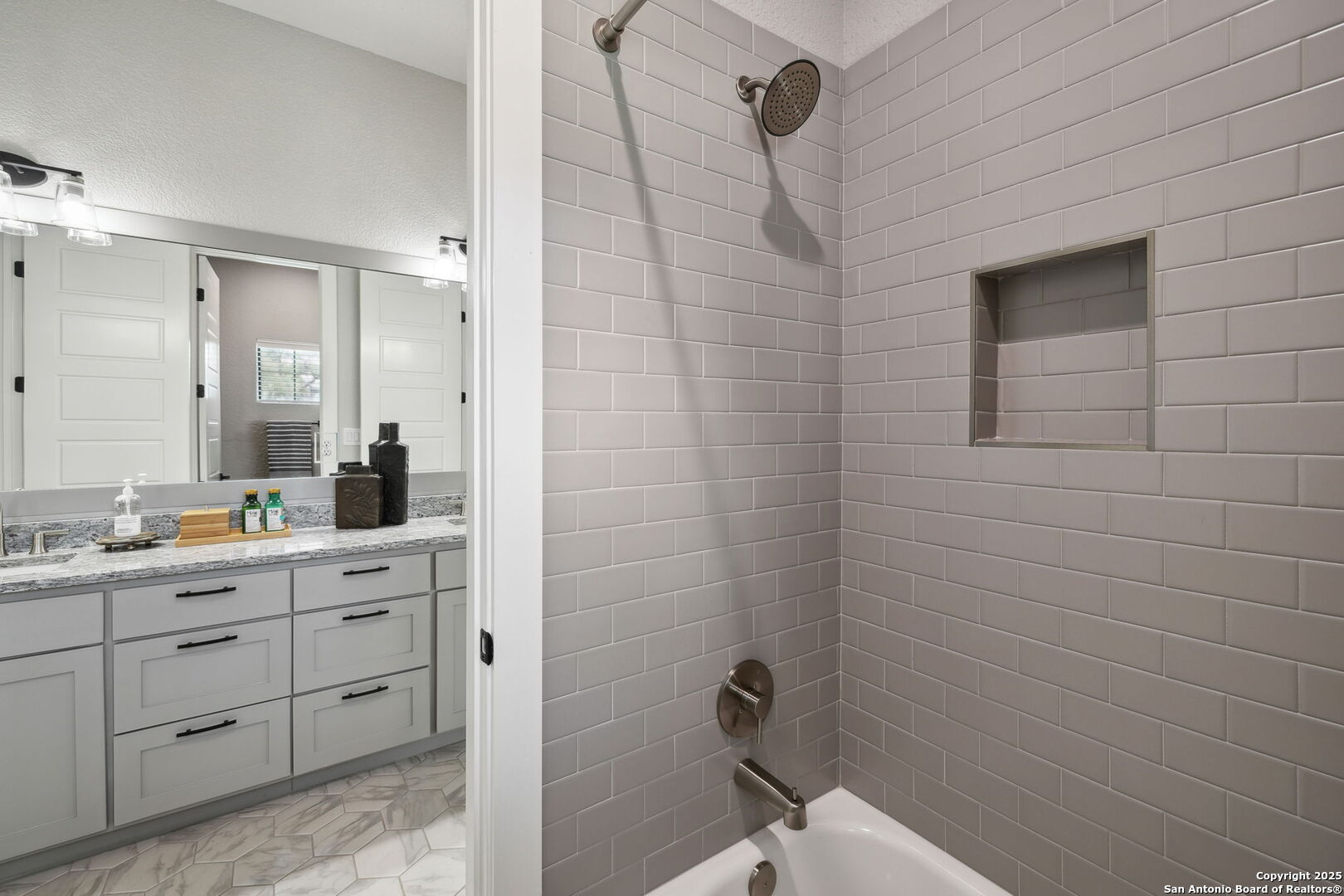 406 Arthur Court Spring Branch, TX 78070 - Photo 32 of 44