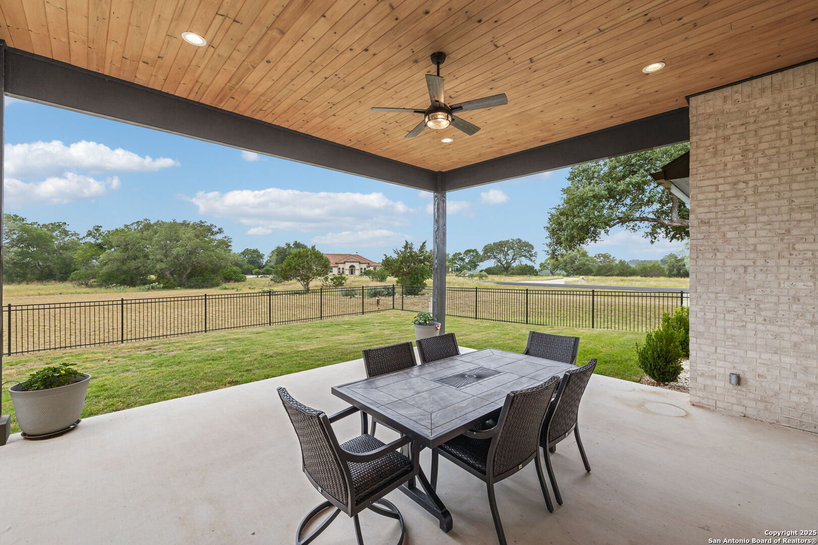406 Arthur Court Spring Branch, TX 78070 - Photo 39 of 44