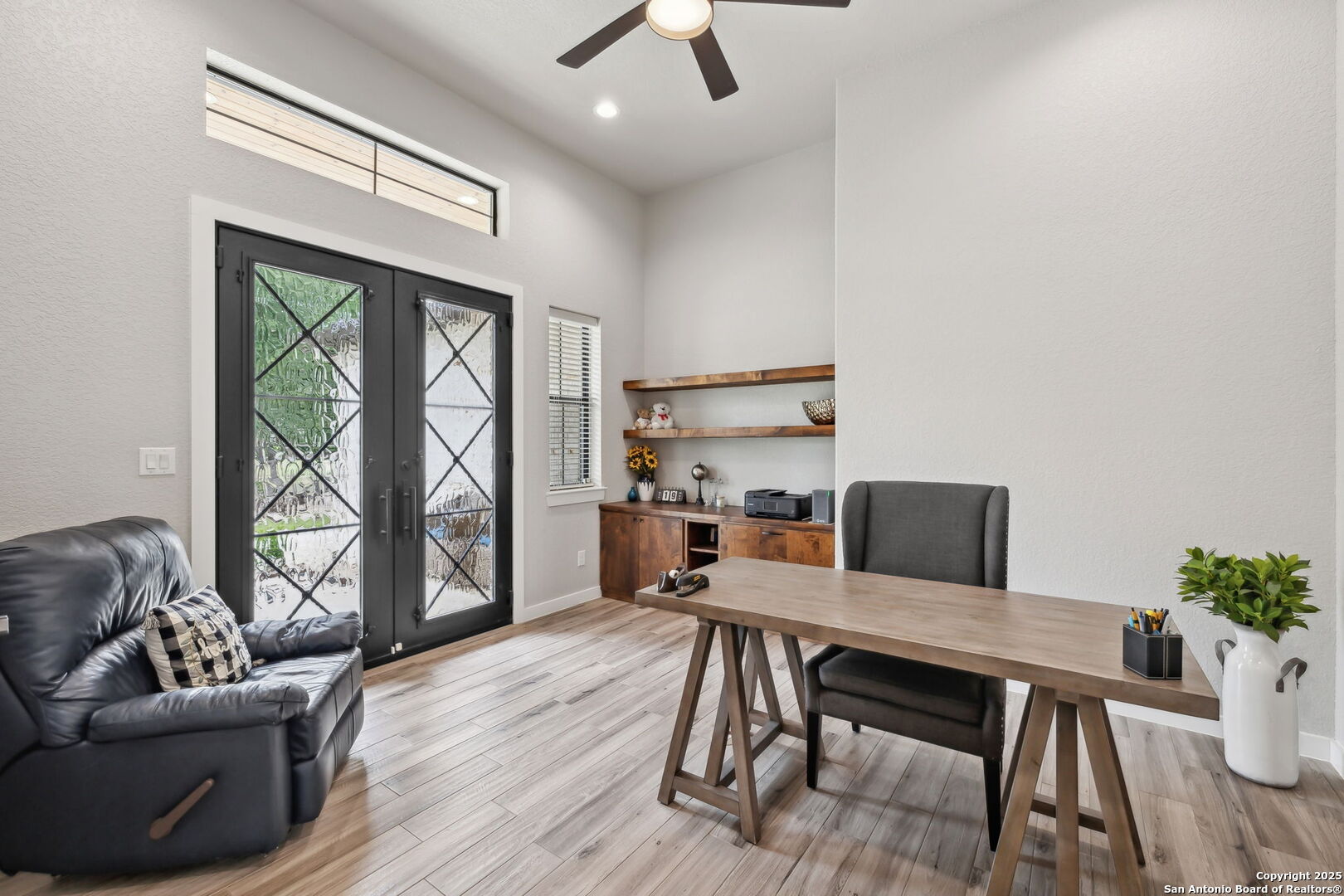 406 Arthur Court Spring Branch, TX 78070 - Photo 8 of 44