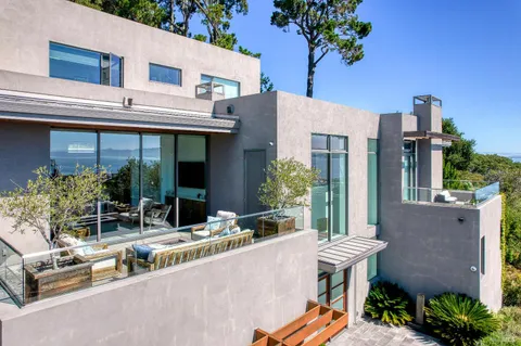 $5,388,000 | 4755 Paradise Drive, Tiburon, CA 94920
