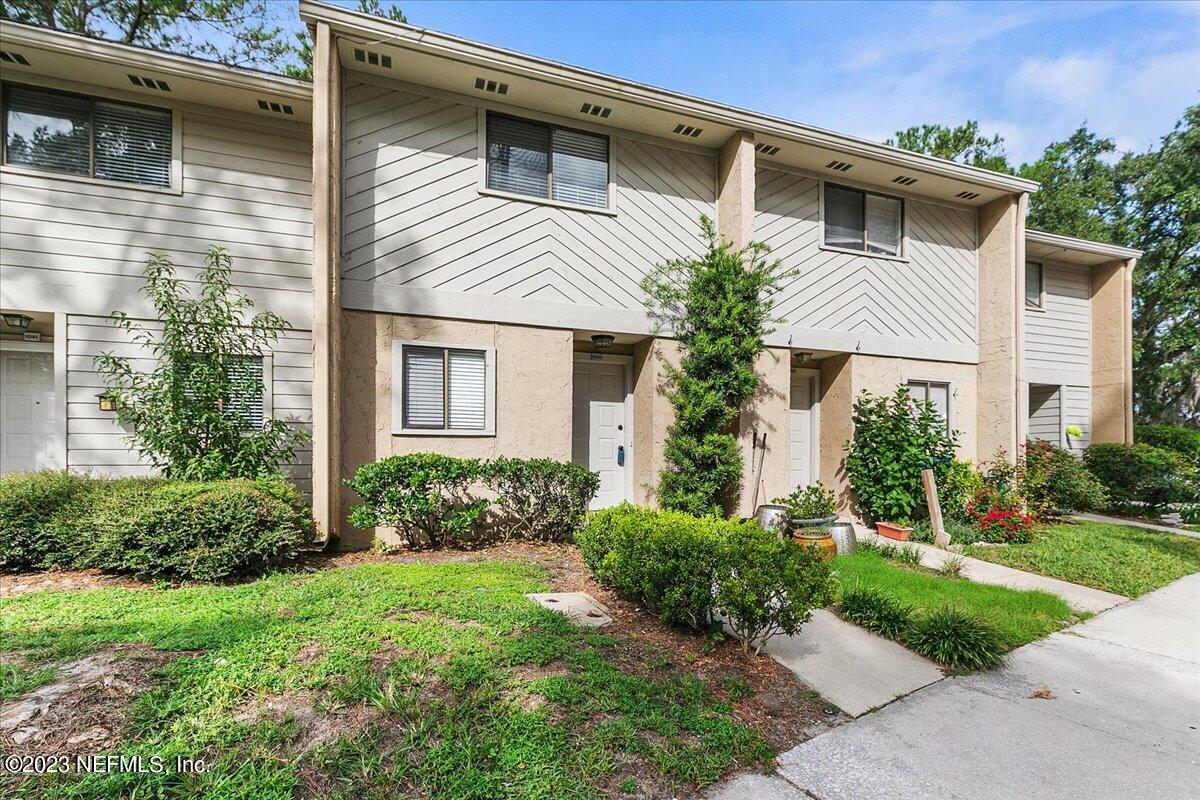 3801 Crown Point Road, Unit 1042 Jacksonville, FL 32257 - Photo 1 of 19 03-Front
