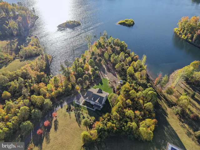 $1,399,000 | 165 Edgewater Drive, Fredericksburg, VA 22406