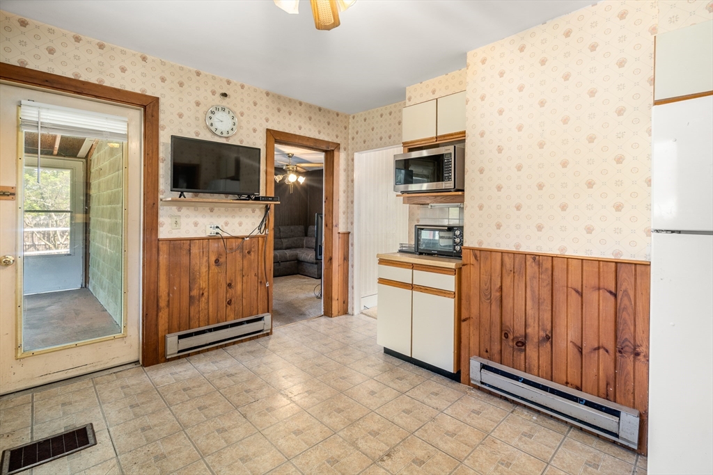 25 Curve Street Newton, MA 02465 - Photo 17 of 40