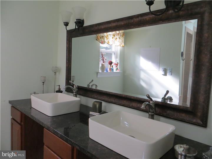 860 Aster Road Warminster, PA 18974 - Photo 24 of 25 Gallery Image 24