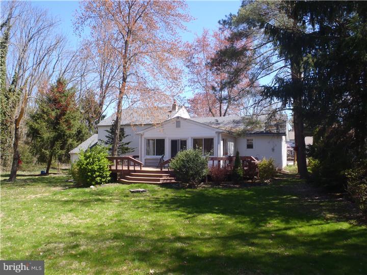 860 Aster Road Warminster, PA 18974 - Photo 7 of 25 Gallery Image 7