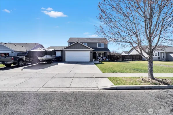 $429,999 | 1407 East Crossroads Drive, Moses Lake, WA 98837