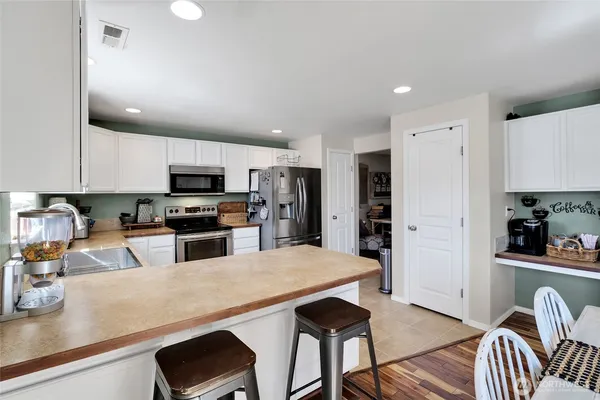 $429,999 | 1407 East Crossroads Drive, Moses Lake, WA 98837