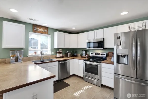 $429,999 | 1407 East Crossroads Drive, Moses Lake, WA 98837