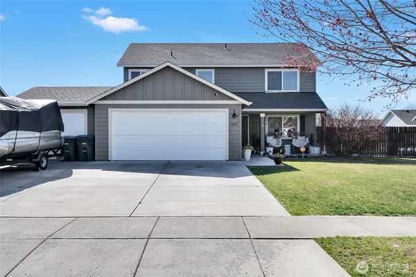$429,999 | 1407 East Crossroads Drive, Moses Lake, WA 98837