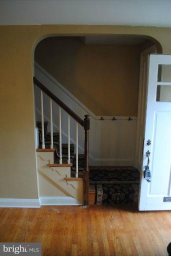 4910 Lindsay Road Baltimore, MD 21229 - Photo 3 of 26 Interior (General)