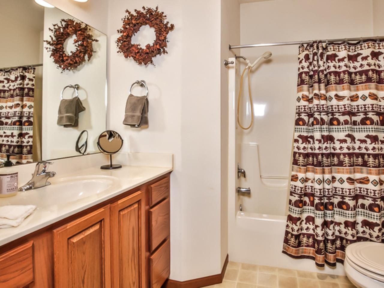 7501 Rustic Lane Eagle River, WI 54521 - Photo 31 of 39 Gallery Image 31