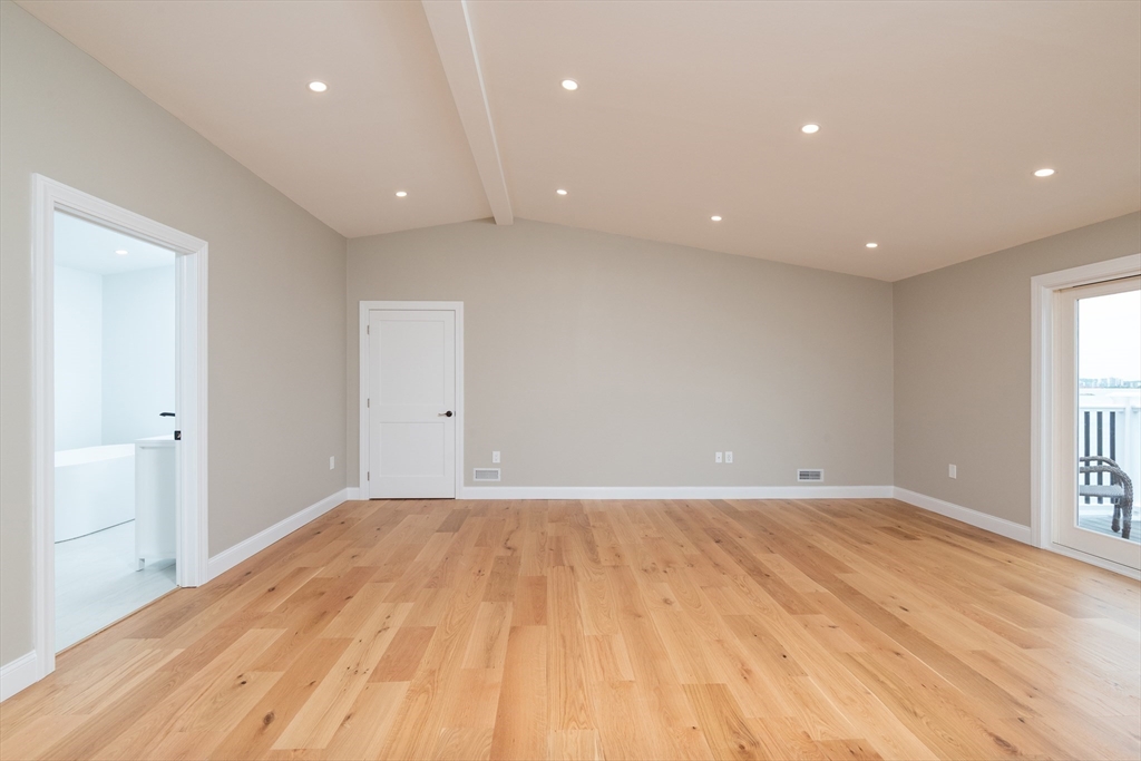 89 R Upland Road Winthrop, MA 02152 - Photo 20 of 33