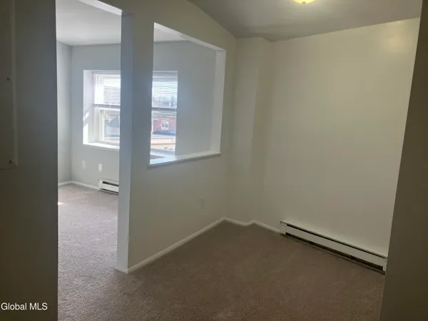 $1,667 | 82 Circular Street, Unit 4K, Saratoga Springs, NY 12866