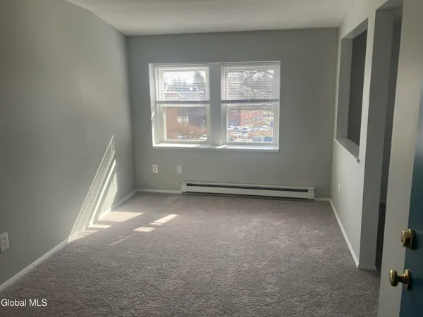 $1,667 | 82 Circular Street, Unit 4K, Saratoga Springs, NY 12866