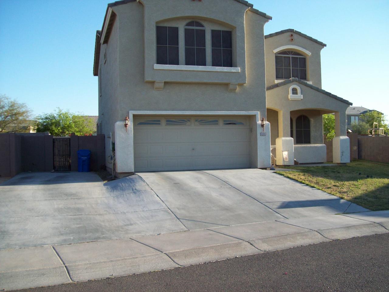 1551 West Apollo Road Phoenix, AZ 85041 - Photo 3 of 11 plenty of parking