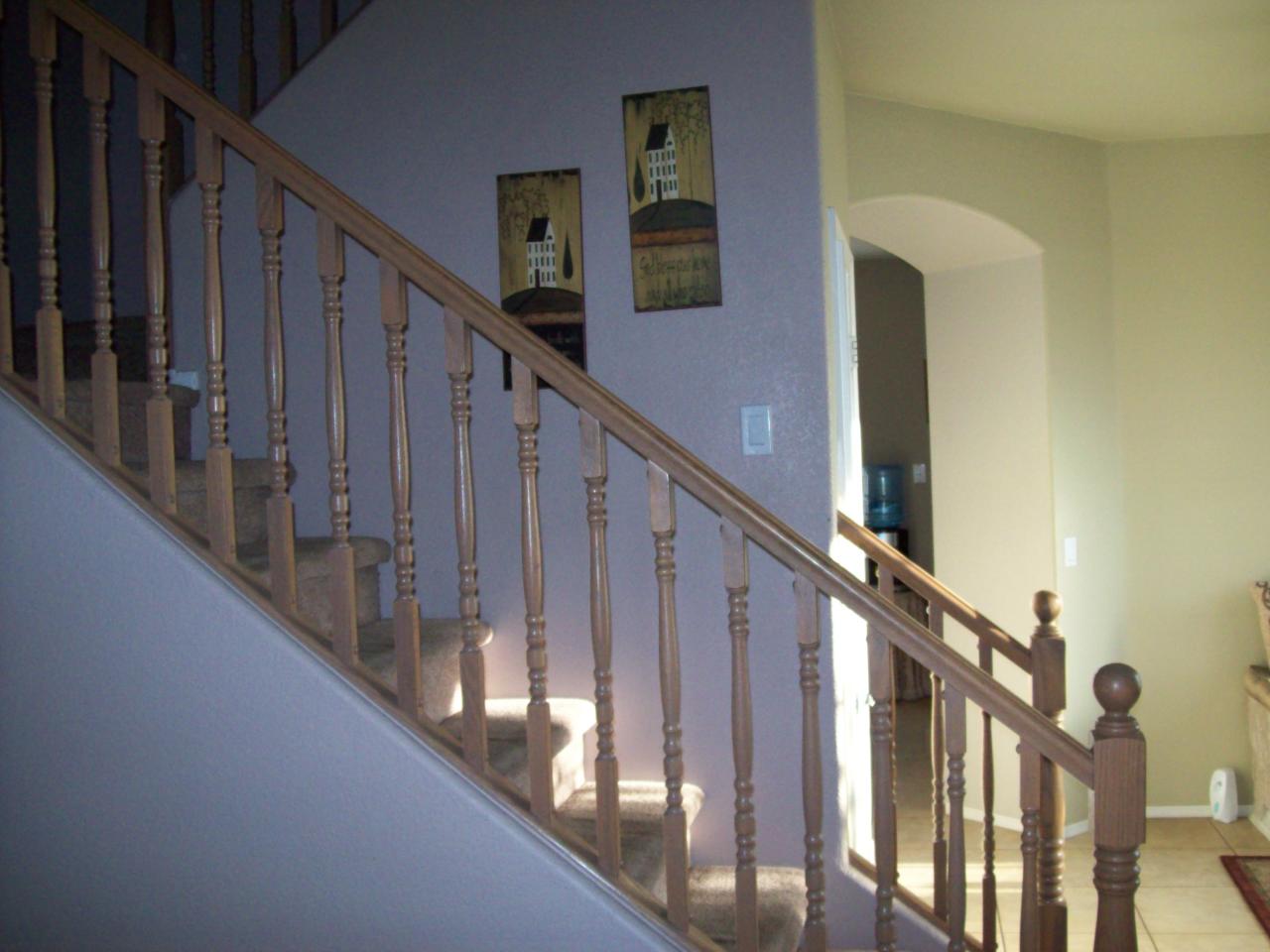 1551 West Apollo Road Phoenix, AZ 85041 - Photo 7 of 11 strairs