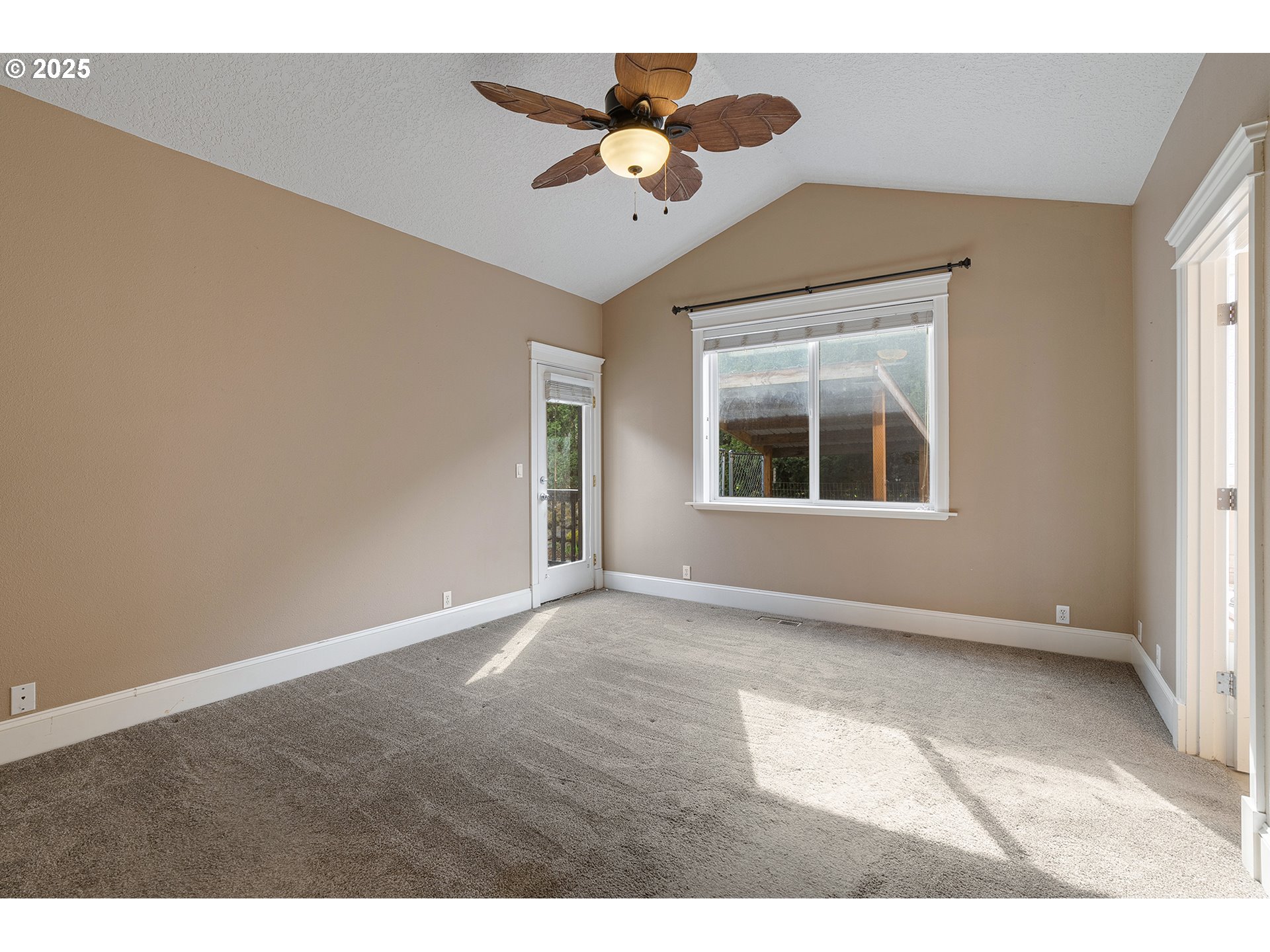 2947 Southeast Maple Place Gresham, OR 97080 - Photo 23 of 46 a view of an empty room with a window