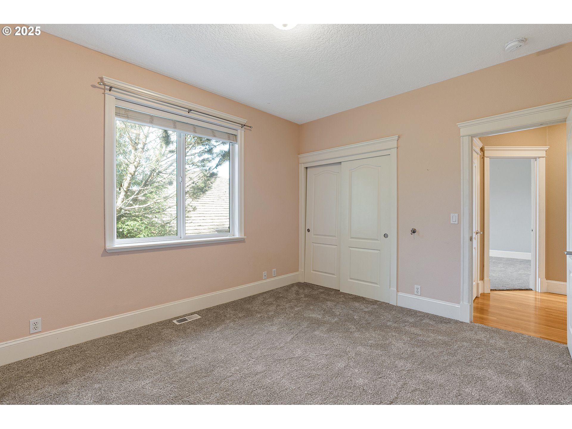 2947 Southeast Maple Place Gresham, OR 97080 - Photo 31 of 46 a view of an empty room with window