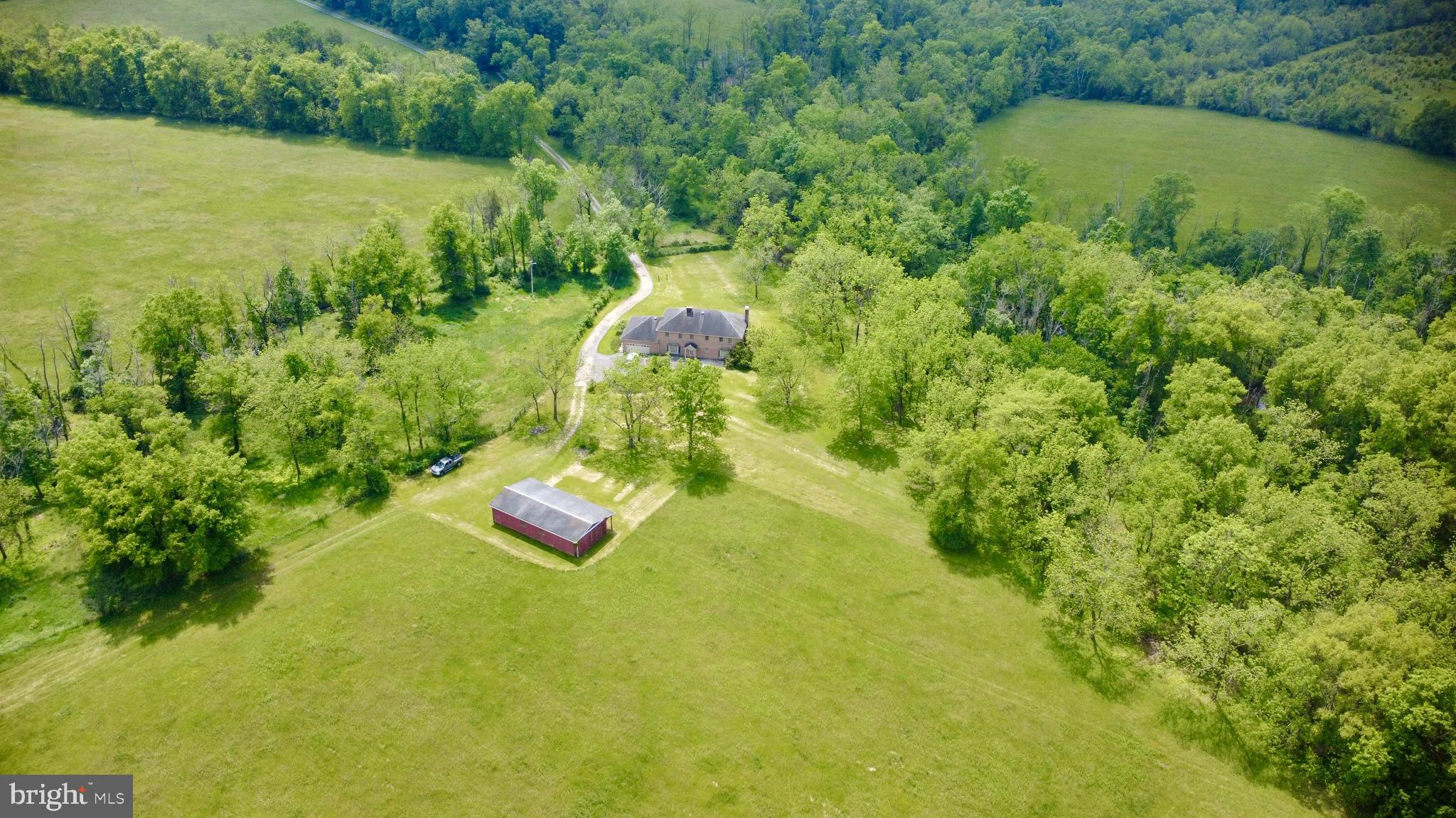 511 Stultz Road Fairfield, PA 17320 - Photo 4 of 86