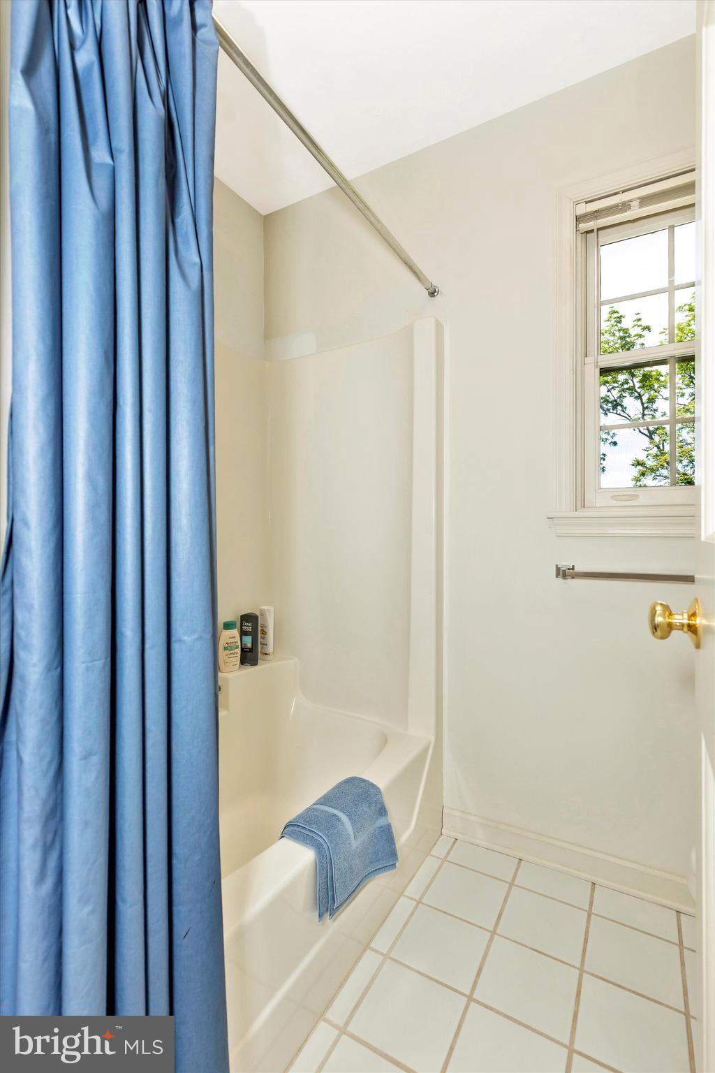 511 Stultz Road Fairfield, PA 17320 - Photo 44 of 86 a bathroom with a bathtub and shower