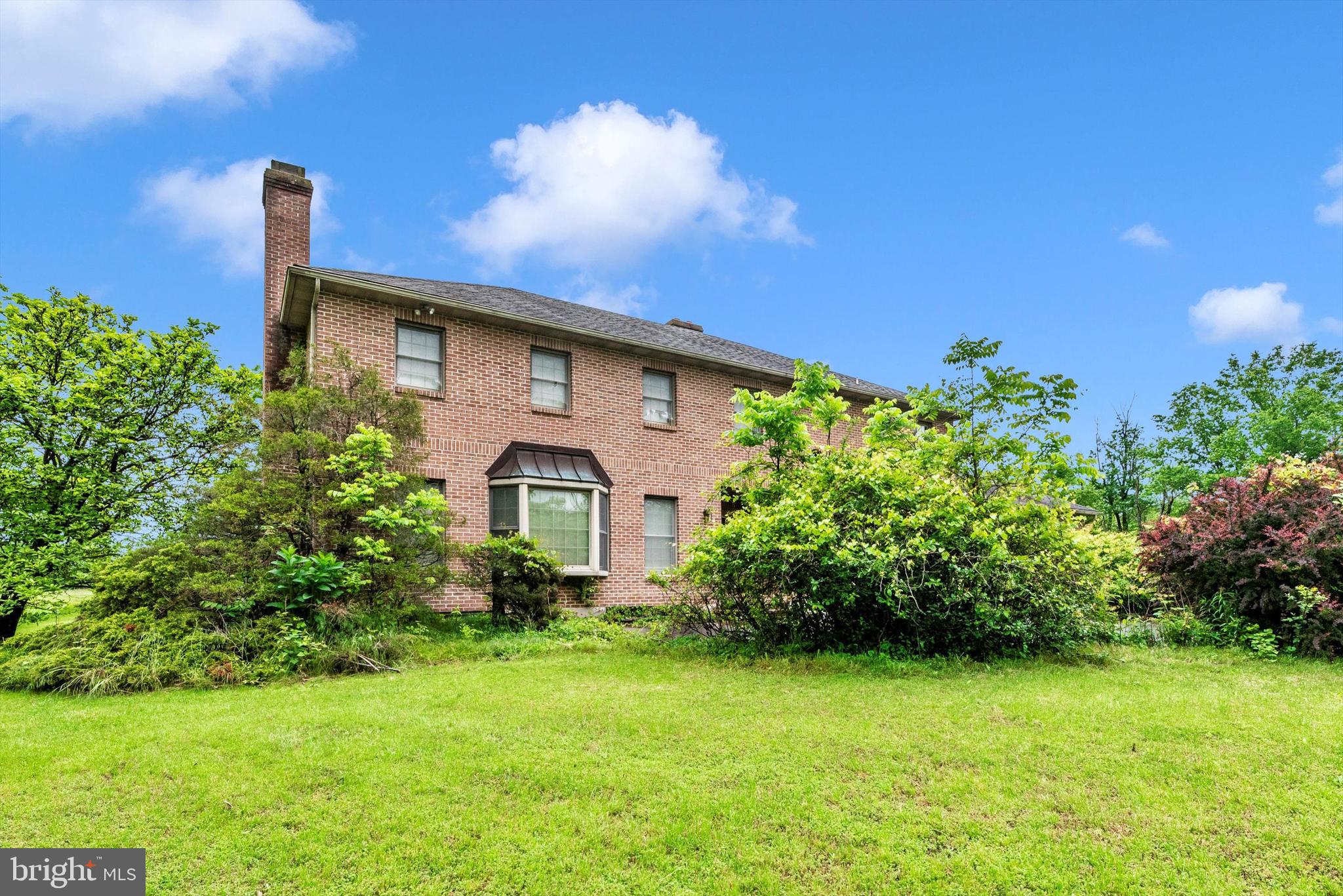 511 Stultz Road Fairfield, PA 17320 - Photo 76 of 86 a front view of a house with garden