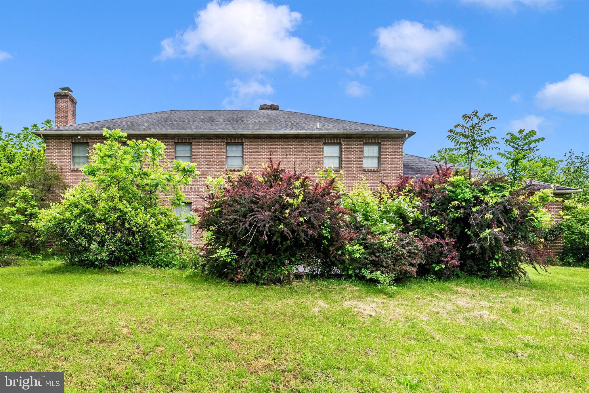511 Stultz Road Fairfield, PA 17320 - Photo 77 of 86 a front view of a house with a yard