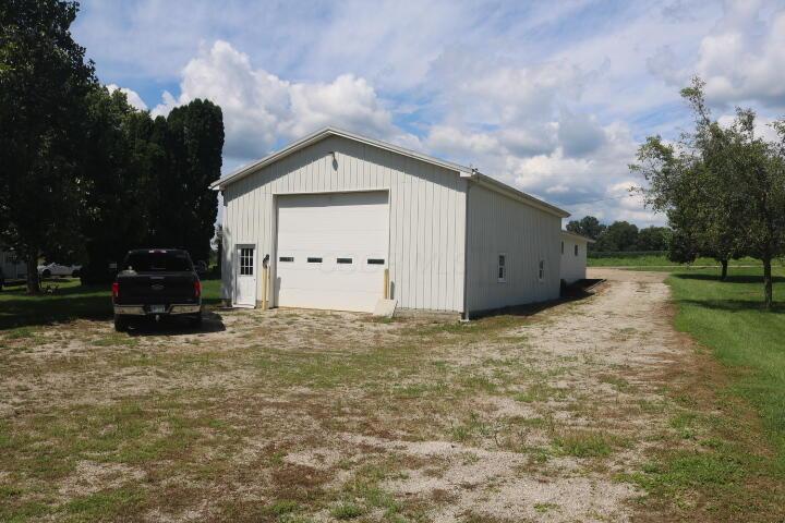 420 Fairgrounds Road Mount Vernon, OH 43050 - Photo 4 of 26 IMG_7065