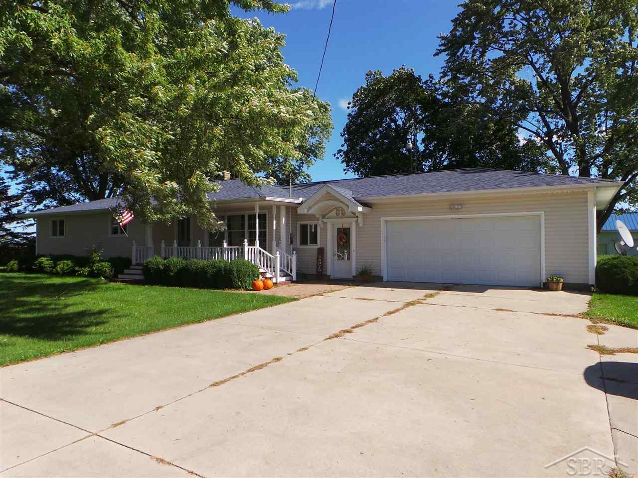 18375 Lincoln Road New Lothrop, MI 48460 - Photo 2 of 21