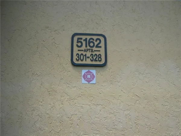 $1,750 | 5162 Northeast 6th Avenue, Unit 317, Oakland Park, FL 33334