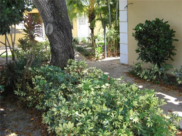 $1,750 | 5162 Northeast 6th Avenue, Unit 317, Oakland Park, FL 33334