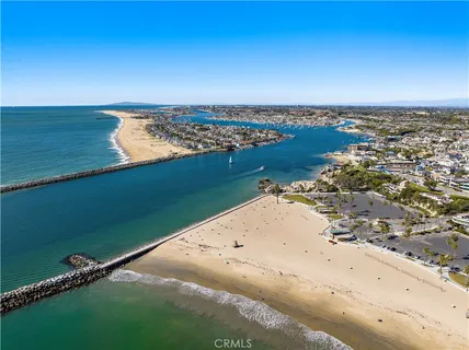 $2,195,000 | 2741 Bungalow Place, Corona del Mar, CA 92625
