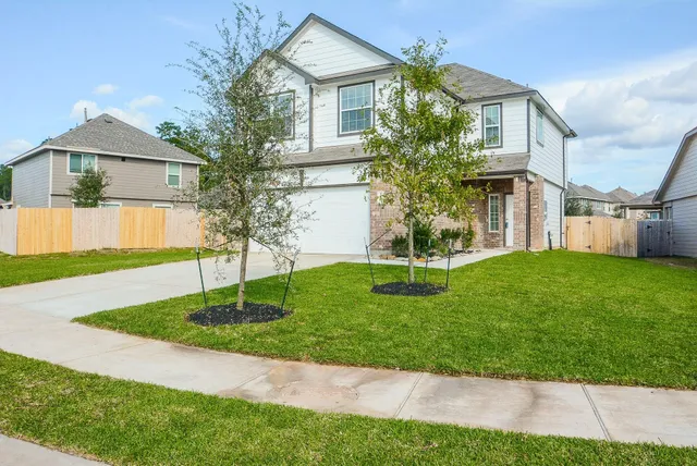 $1,950 | 4212 McGregor Blf Lane, Conroe, TX 77304