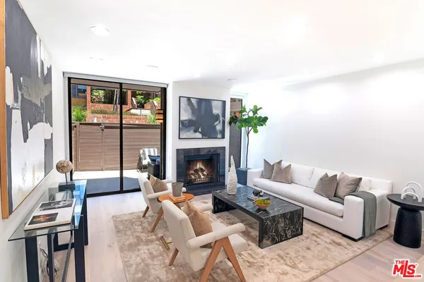 $7,500 | 1033 Carol Drive, Unit T13, West Hollywood, CA 90069