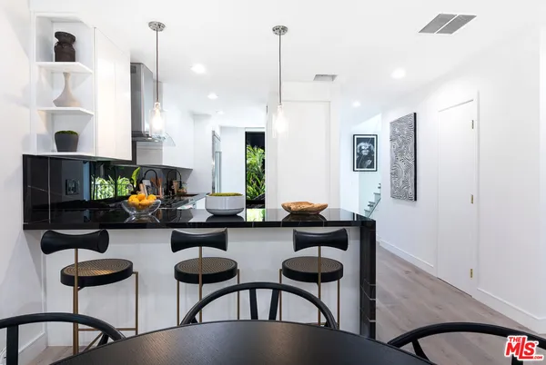 $7,500 | 1033 Carol Drive, Unit T13, West Hollywood, CA 90069
