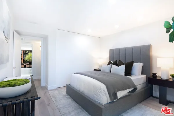 $7,500 | 1033 Carol Drive, Unit T13, West Hollywood, CA 90069