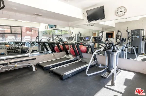 $7,500 | 1033 Carol Drive, Unit T13, West Hollywood, CA 90069